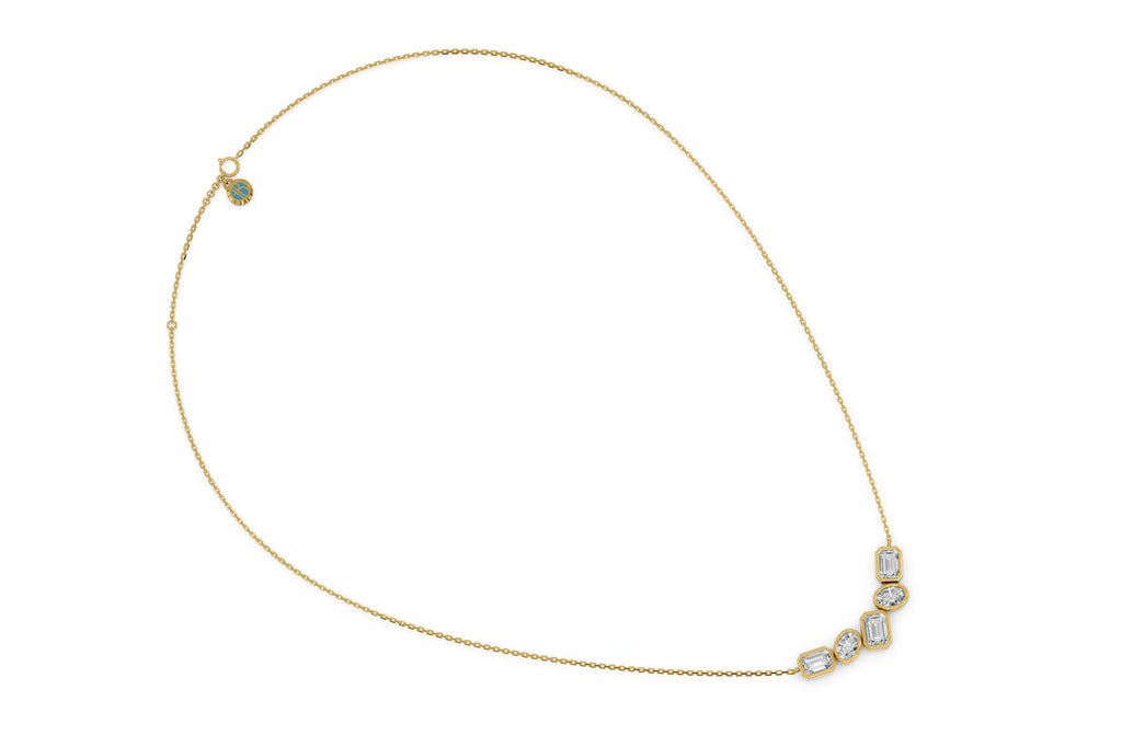 Stella Pendant Necklace